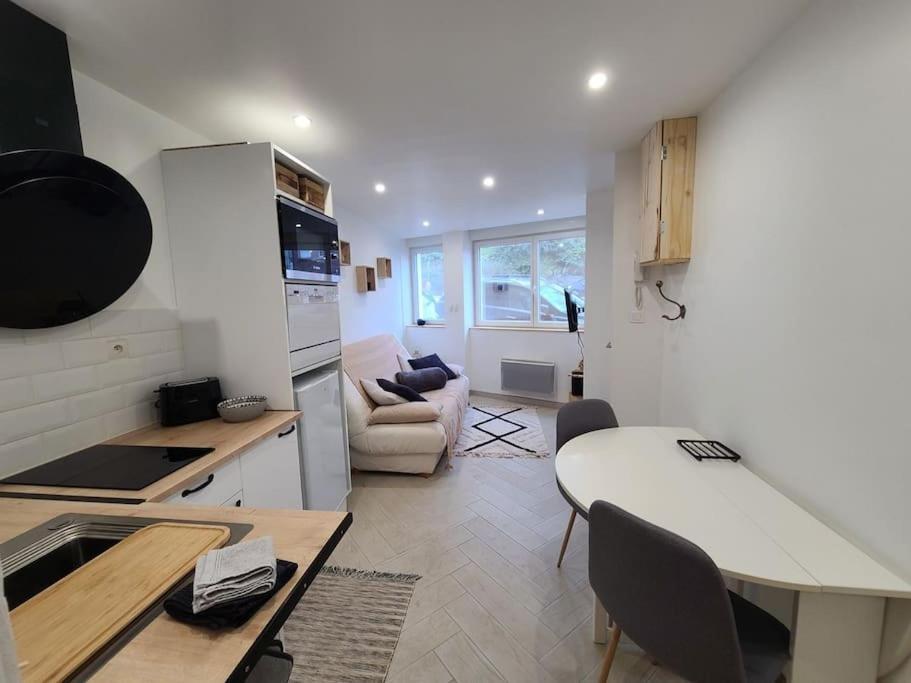 Joli Centre-ville Apartment